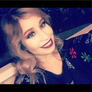 Meet your Posher, Christina